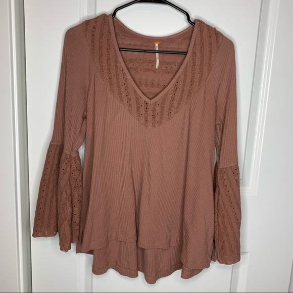 Free People Blush Pink Parisian Nights Bell Sleeve Eyelet Top Size XS - Picture 2 of 8